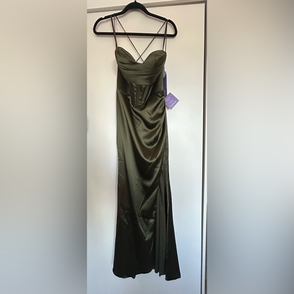 Ladivine Olive Green Maxi Dress - Picture 3 of 11